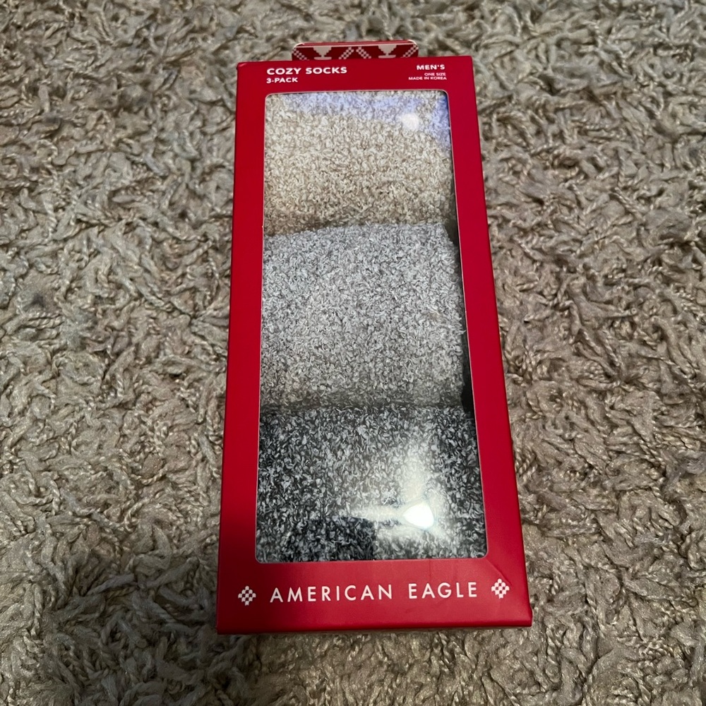 NIB! Men’s (3) Pack Marled Fuzzy Socks